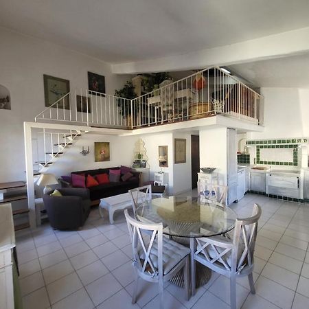 Appartement Au Coeur De La Sorgue ลีล-ซูร์-ลา-ซอร์ก ภายนอก รูปภาพ