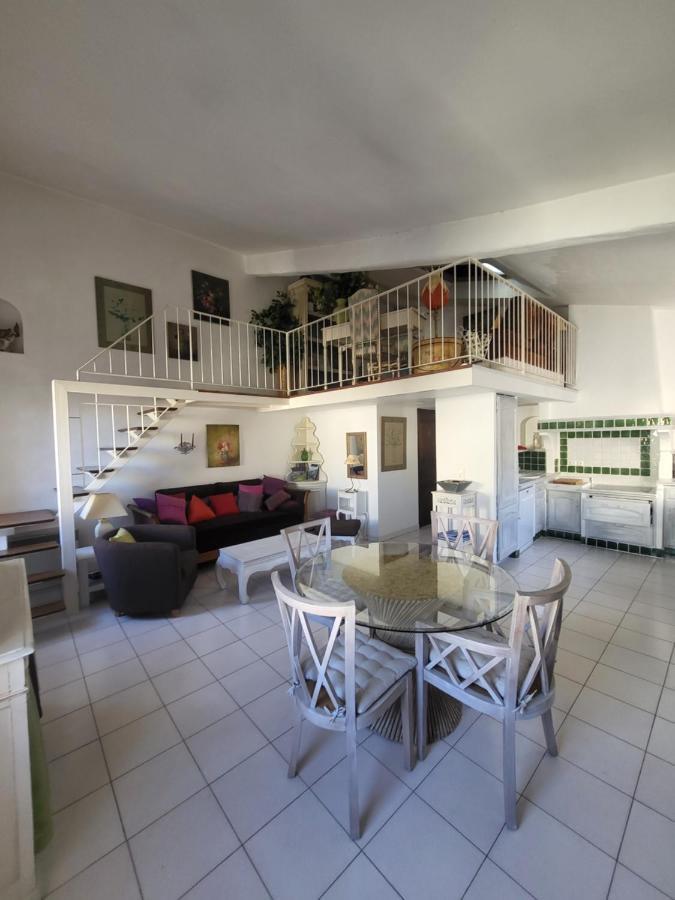 Appartement Au Coeur De La Sorgue ลีล-ซูร์-ลา-ซอร์ก ภายนอก รูปภาพ